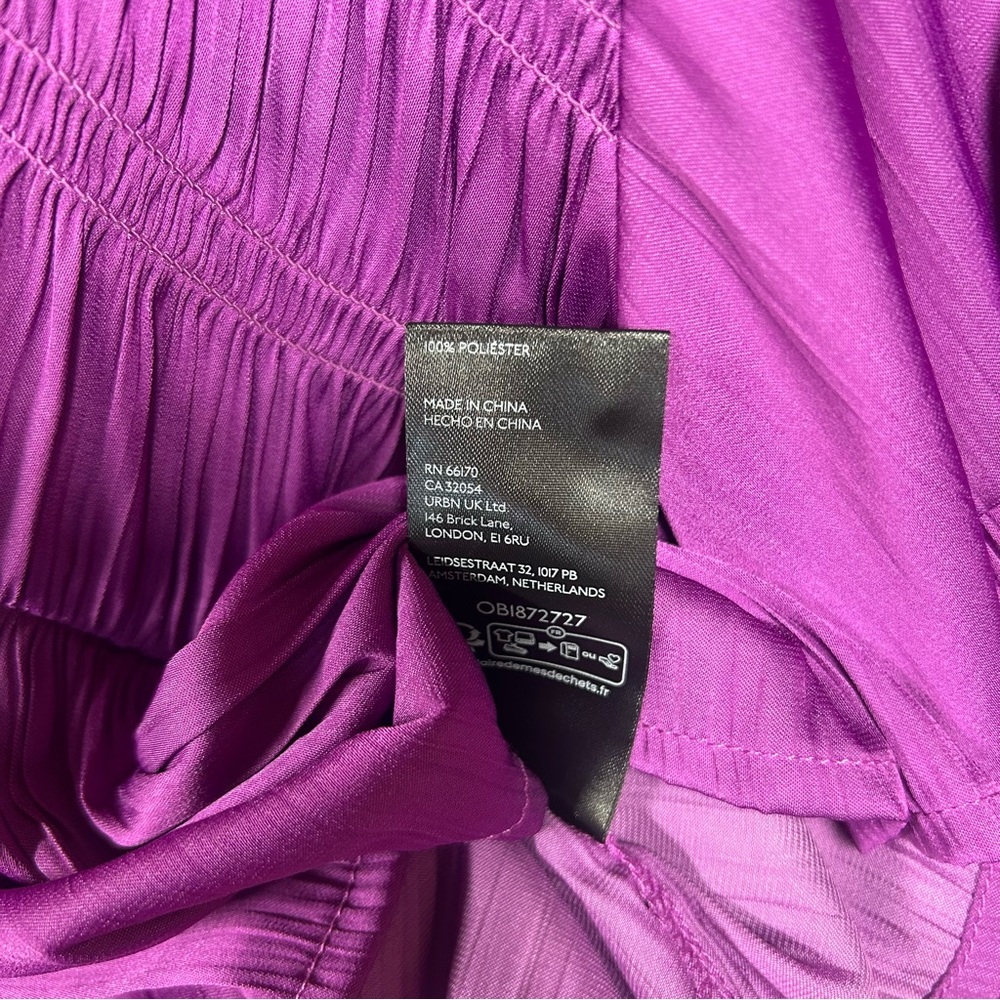 Anthropologie Silky Smocked Swing Top Raspberry Sz L Purple - Picture 9 of 9